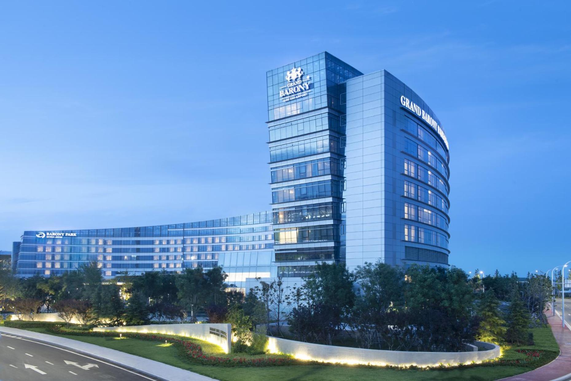 Grand Barony Qingdao Airport Hotel エクステリア 写真